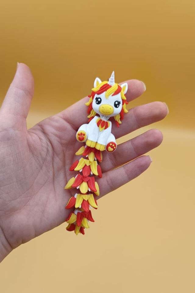 Uzun Kuyruk Serisi Sevimli Unicorn Figürlü Hareketli Anahtarlık (Büyük Boy-12CM) - Çanta Süsü Charm Sarı Kırmızı