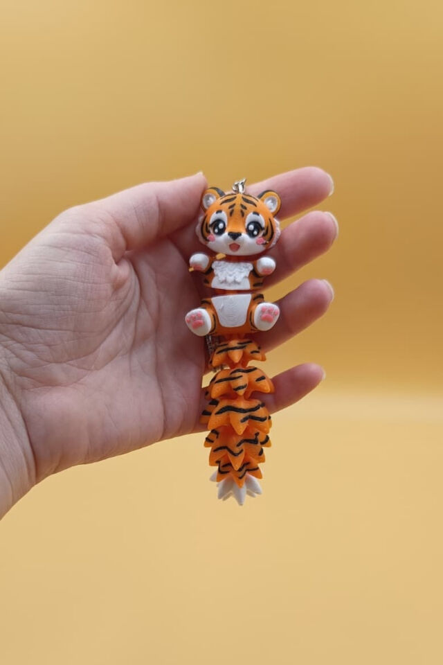 Uzun Kuyruk Serisi Kaplan Figürlü Hareketli Anahtarlık (Büyük Boy-12CM) - Çanta Süsü Charm