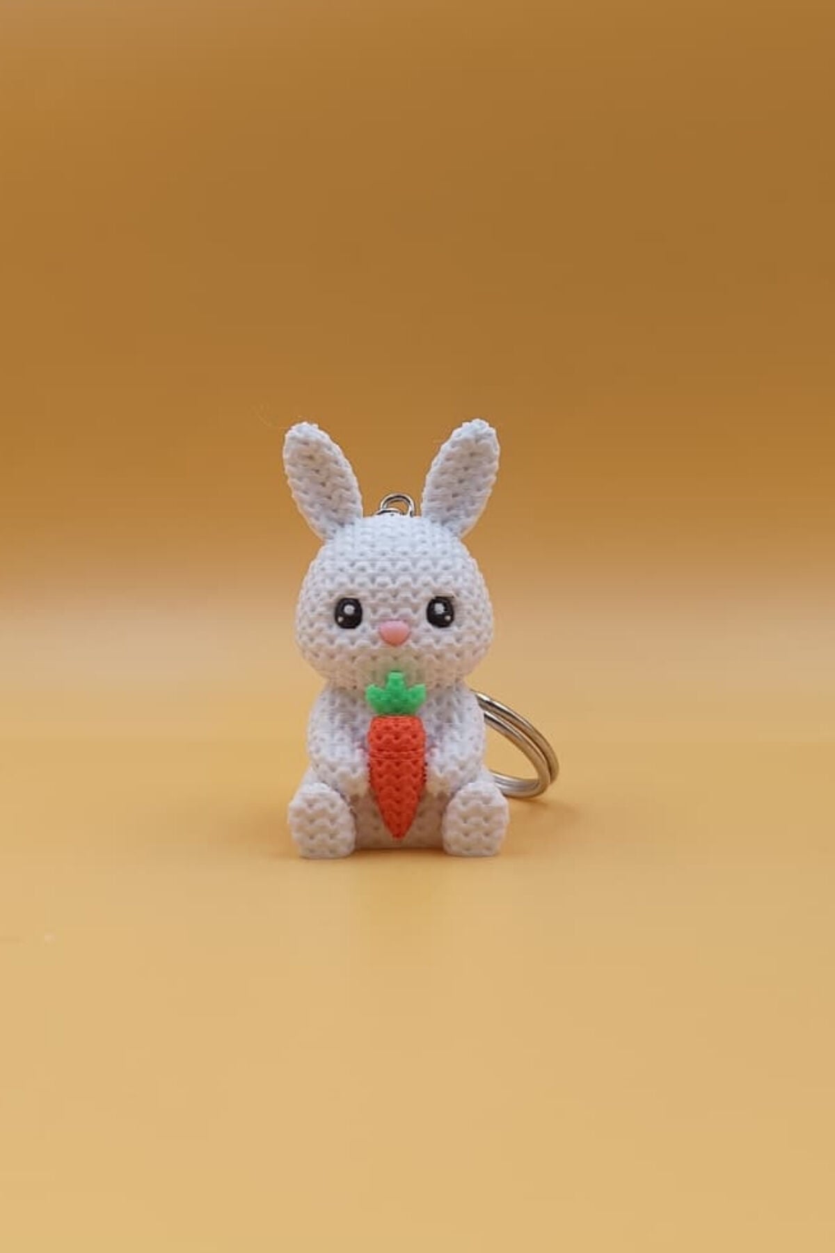 Örgü Desenli Sevimli Havuçlu Beyaz Tavşan Tasarımlı Anahtarlık (Plastik)-  Çanta Süsü Charm