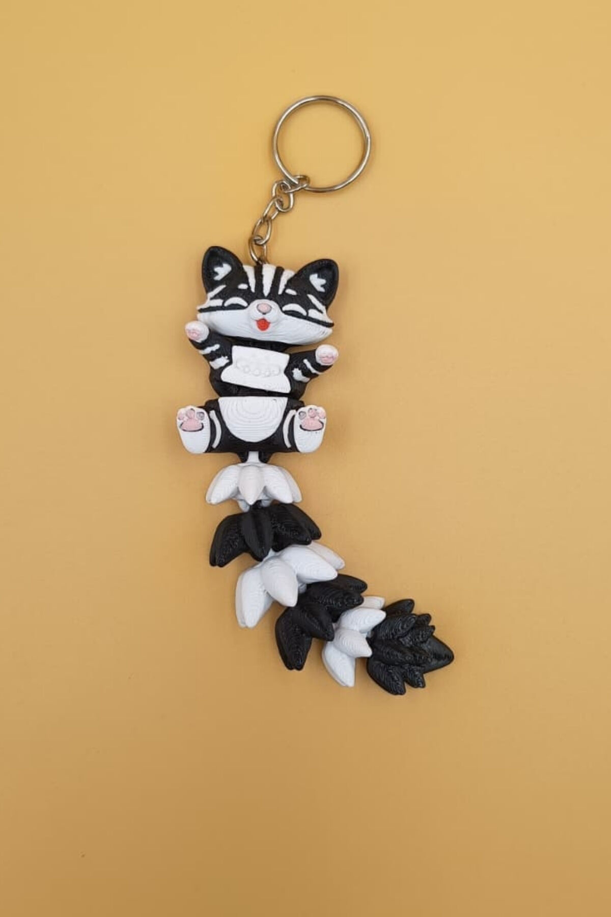 Uzun Kuyruk Serisi Kedi Figürlü Hareketli Anahtarlık (Büyük Boy-12CM) - Çanta Süsü Charm Siyah Beyaz