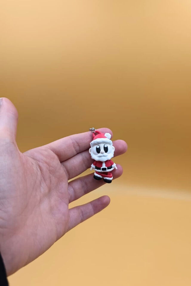 Sevimli Noel Baba Anahtarlık – Yeni Yılın Neşesi Yanınızda! - Hareketli Anahtarlık Çanta Süsü Charm