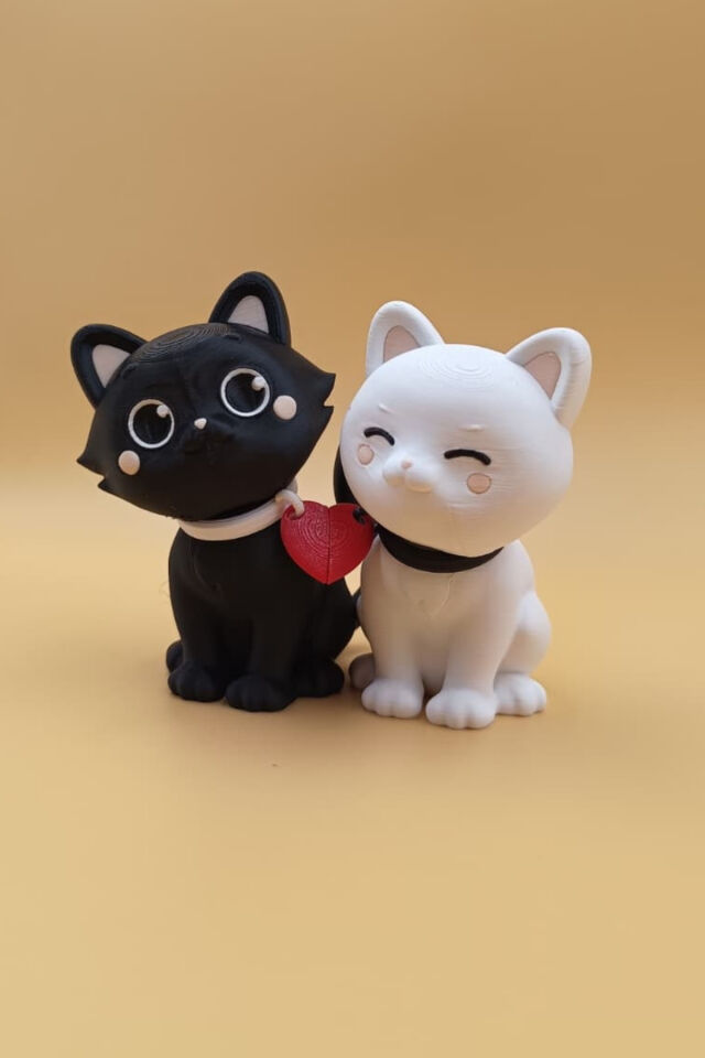 Aşkın En Tatlı Hali – Çift Kedi Figürlü Biblo Masa Süsü