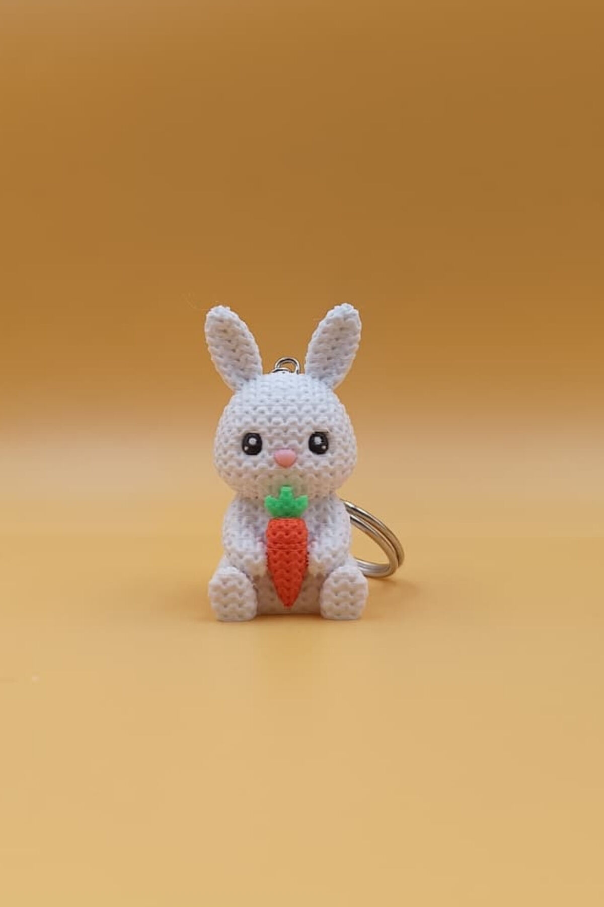 Örgü Desenli Sevimli Havuçlu Beyaz Tavşan Tasarımlı Anahtarlık (Plastik)-  Çanta Süsü Charm Havuç