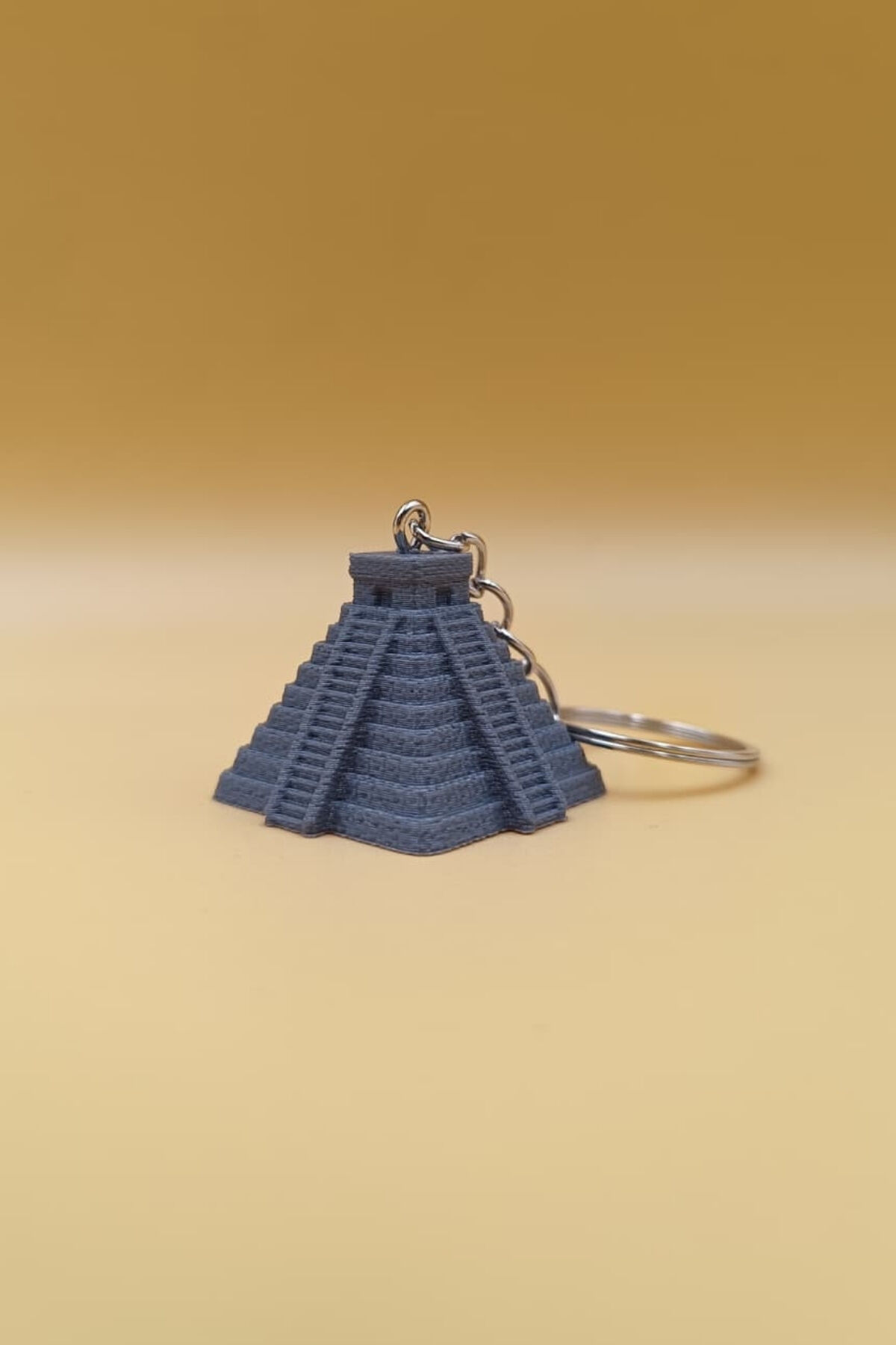 Örgü Desenli Chichen Itza Maya Piramidi Anahtarlık (Plastik)